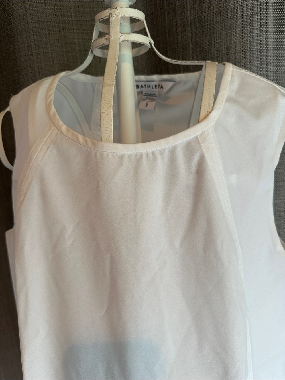 Athleta White Women's Sleeveless Flowy Tank